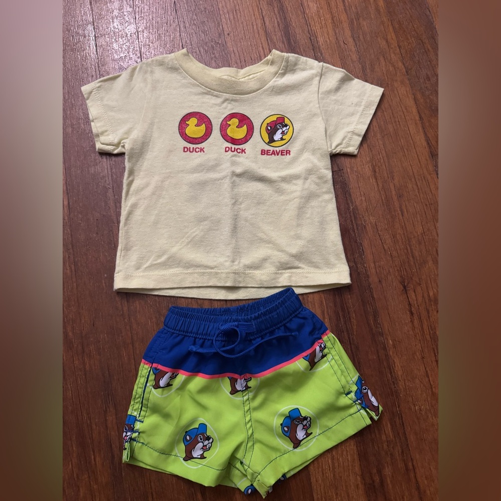 Buc-ee’s Shirt & Swim Trunks ~ 3-6 Months ~